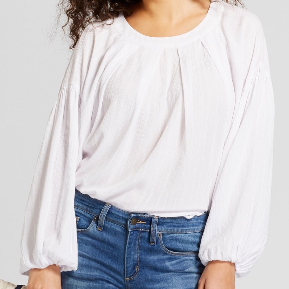 Universal Thread long sleeve pleated top.